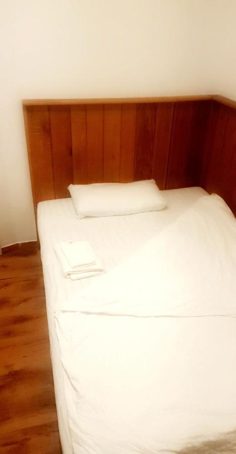 Karl-Marx-Hostel Berlin Zewnętrze zdjęcie